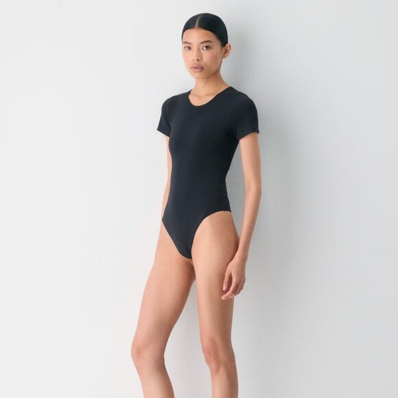Aritzia Babaton Contour Crew Bodysuit in Black size Small - Picture 3 of 8